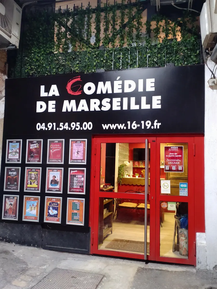 Entrée de la  Comédie de Marseille