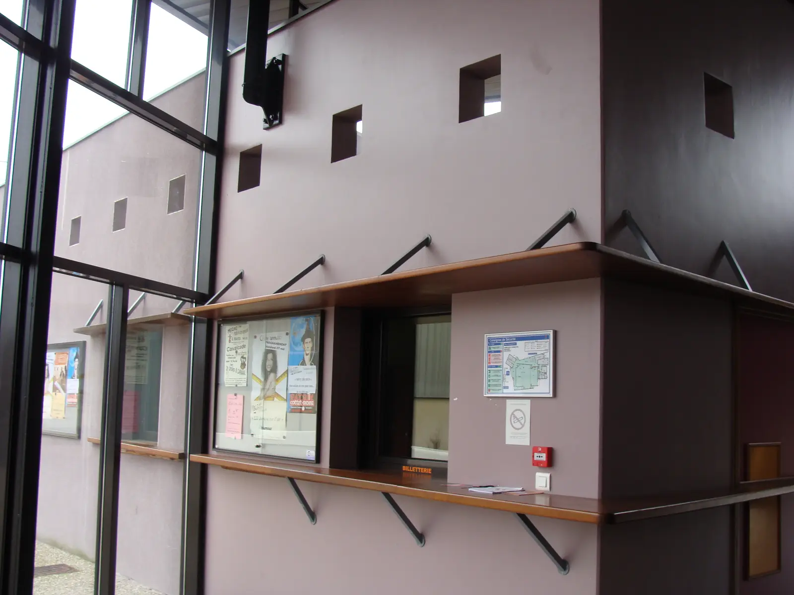 Accueil salle spectacle - Arlequin