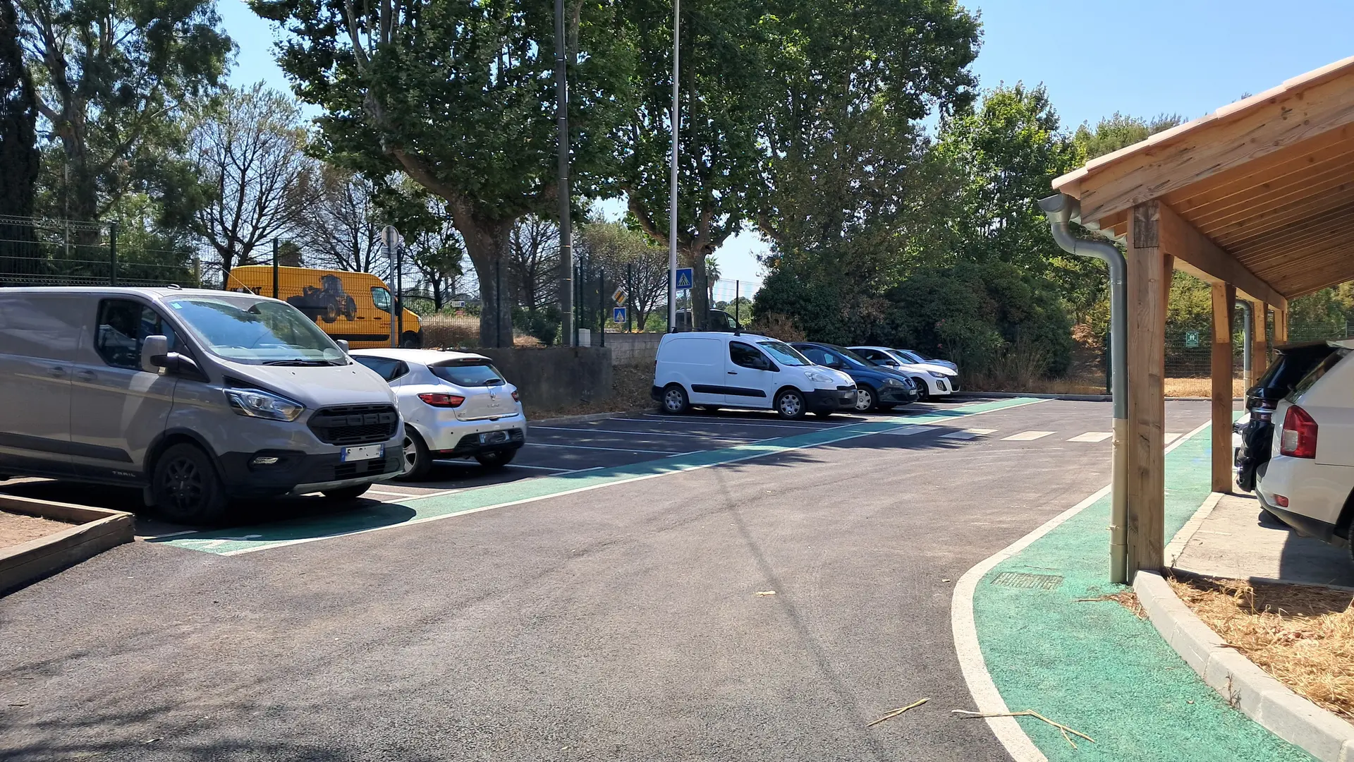 Parking mairie annexe_Cogolin