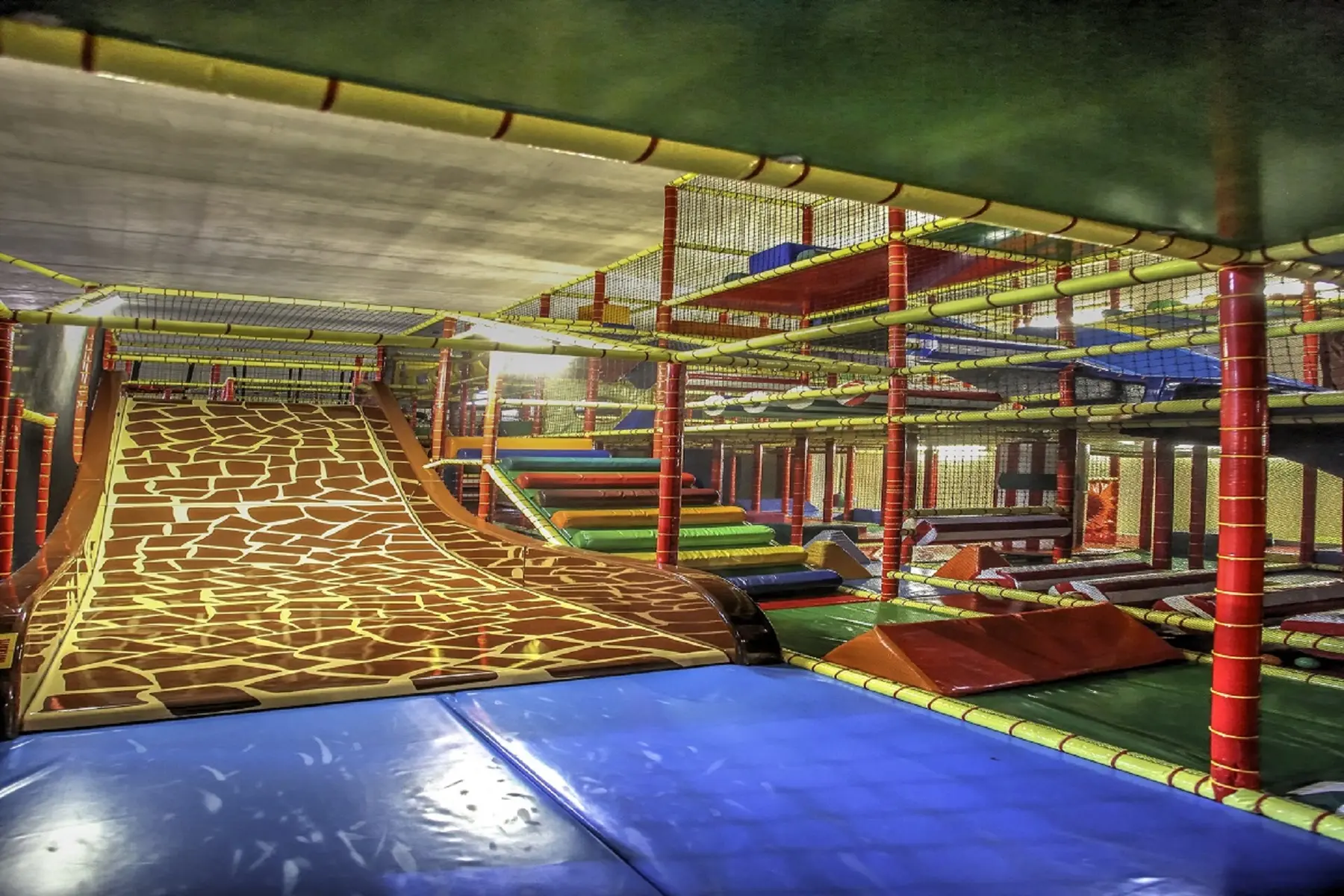 Salle de jeux indoor Circus Party Mougins