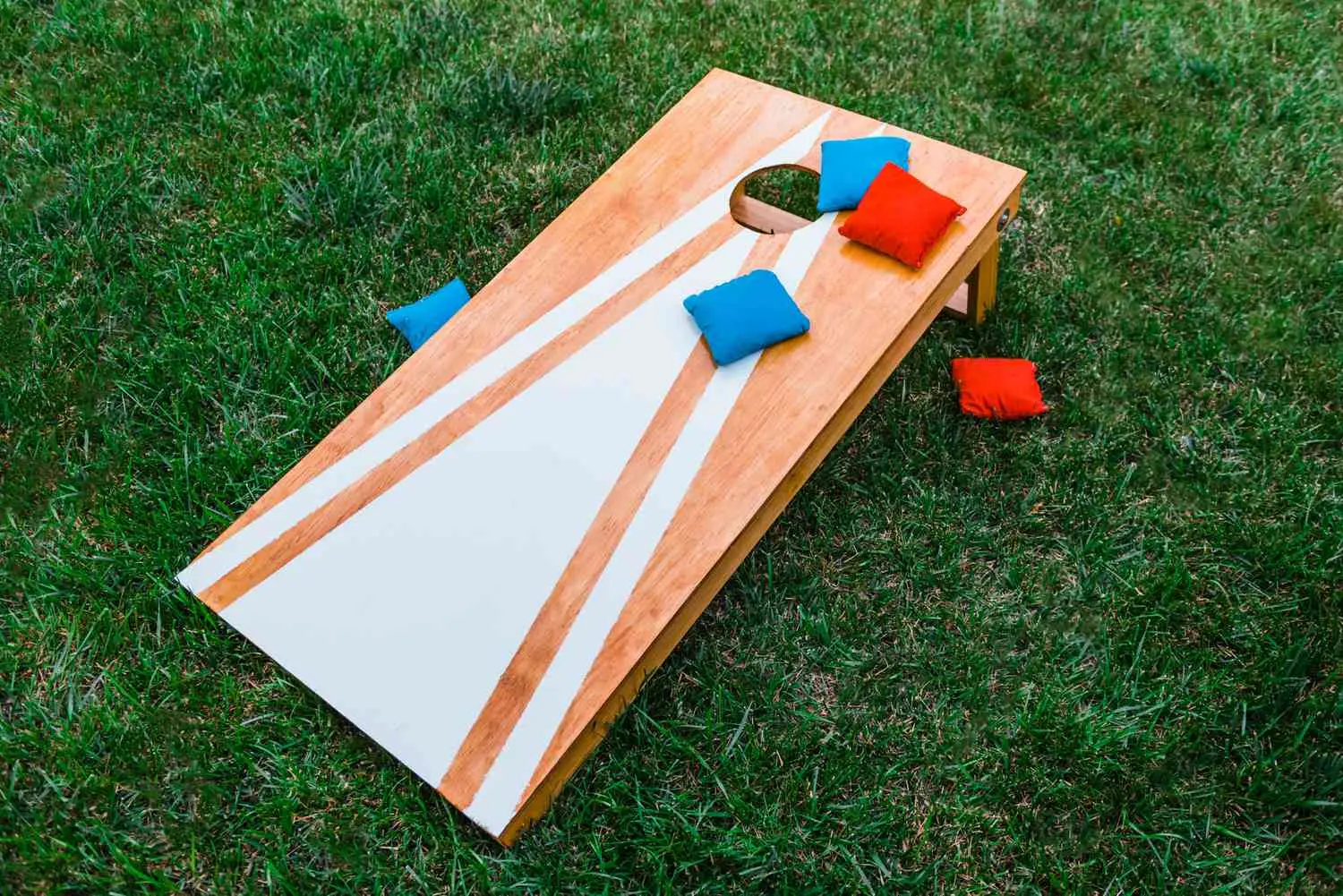 Planche de cornhole.