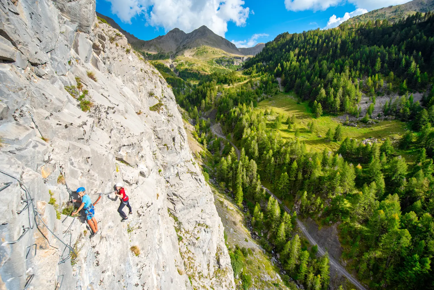 Via ferrata à Ancelle avec le Bureau des guides du Champsaur Valgaudemar