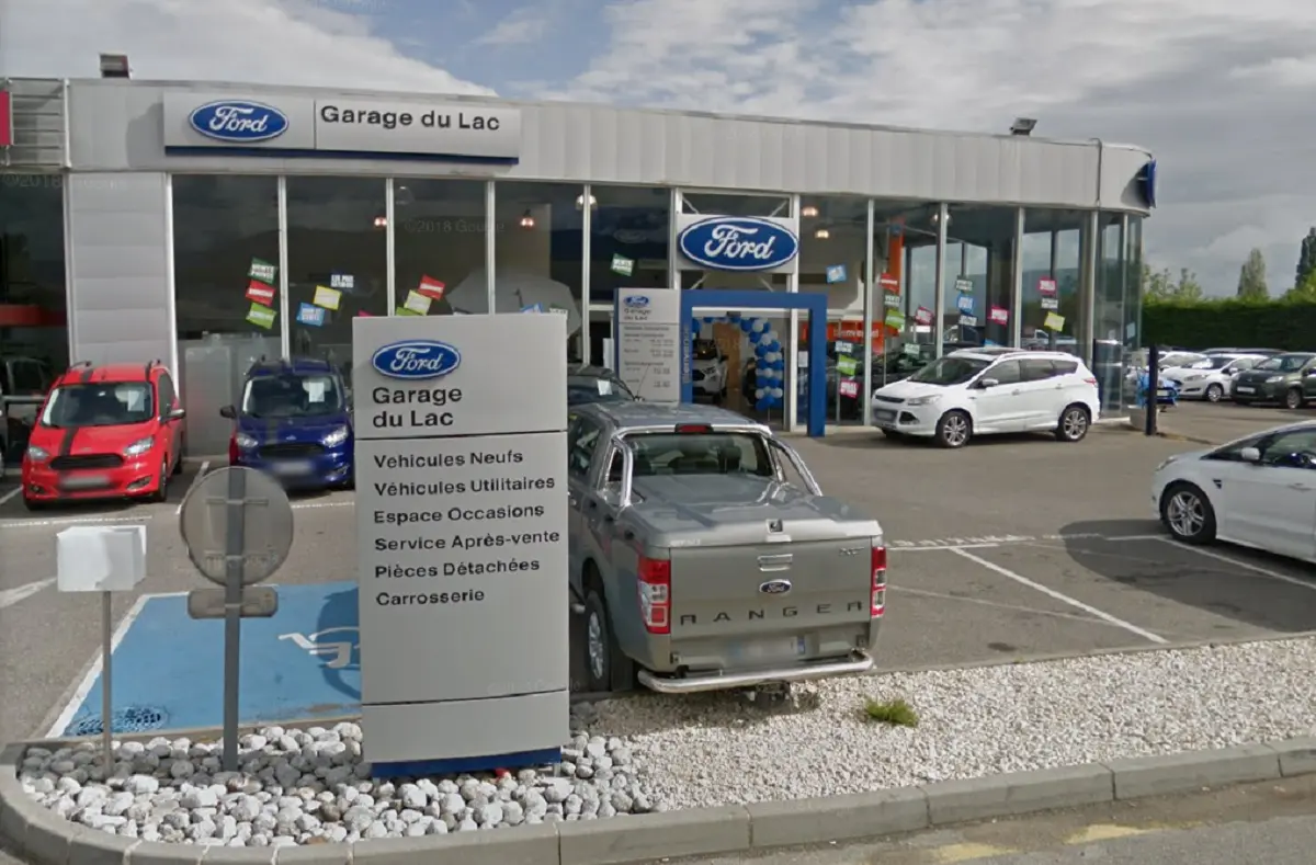 Garage du Lac Ford
