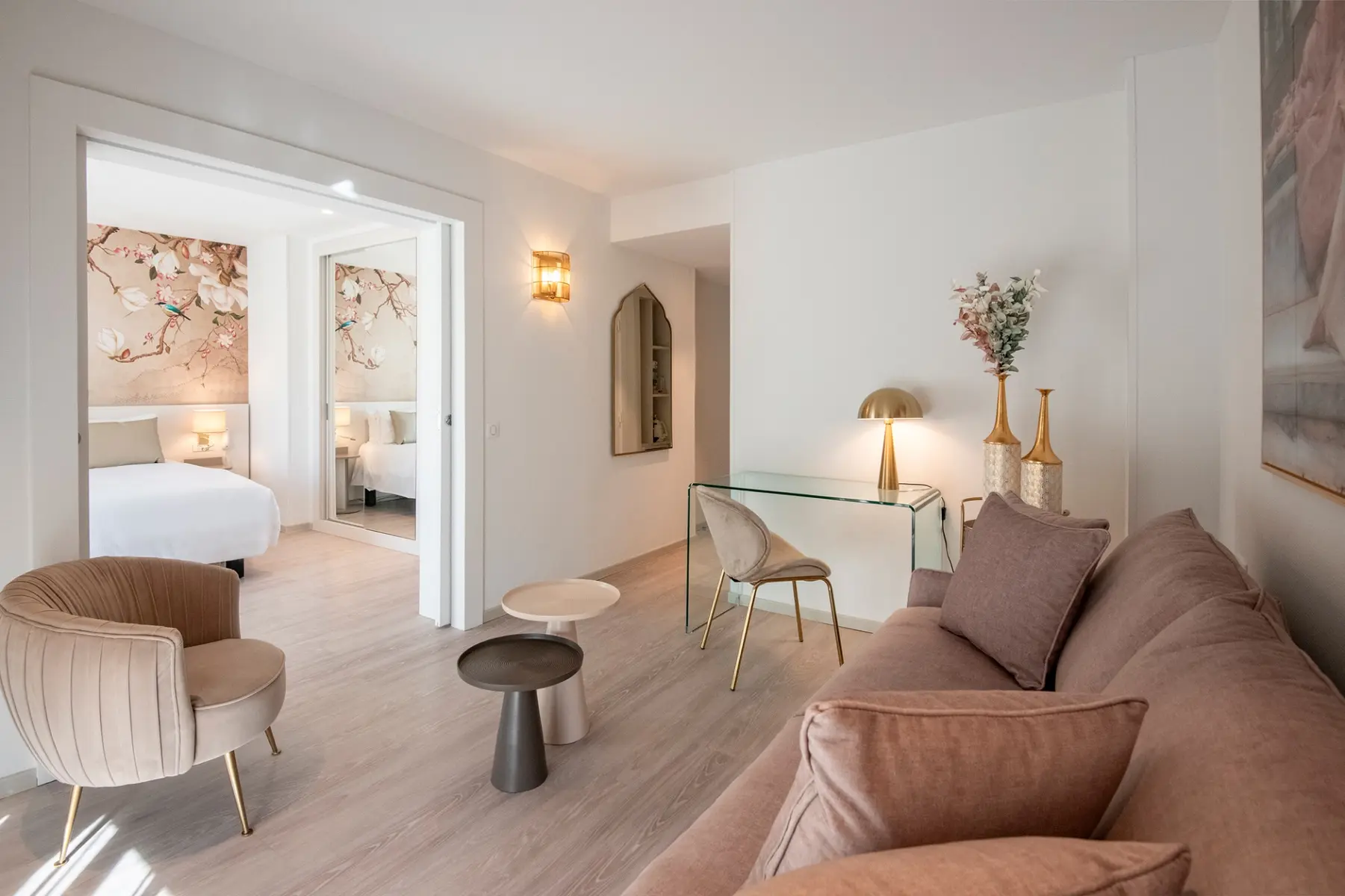 Chambre avec canapé lit