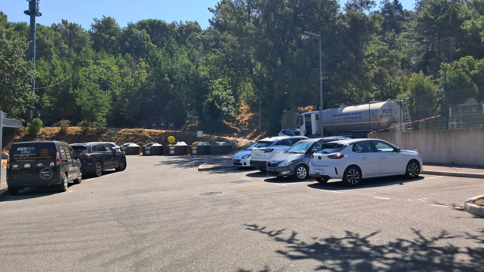 Parking du Stade_La Garde-Freinet