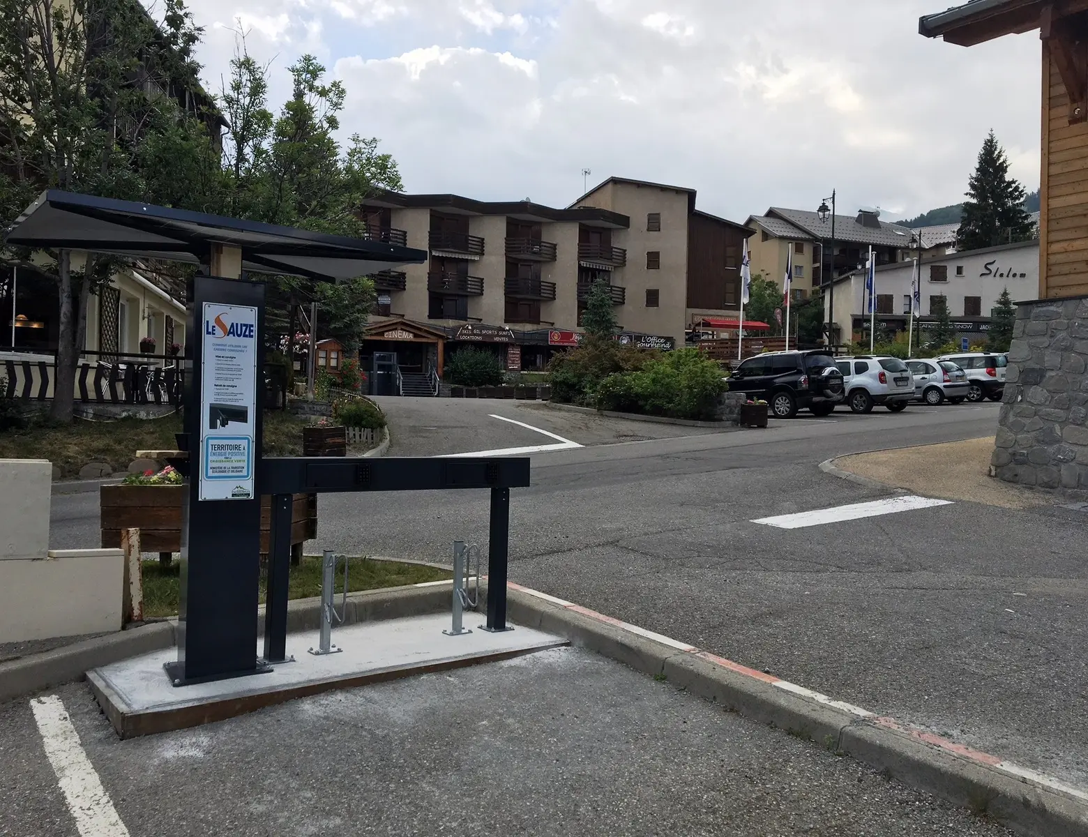 Totem de recharge solaire