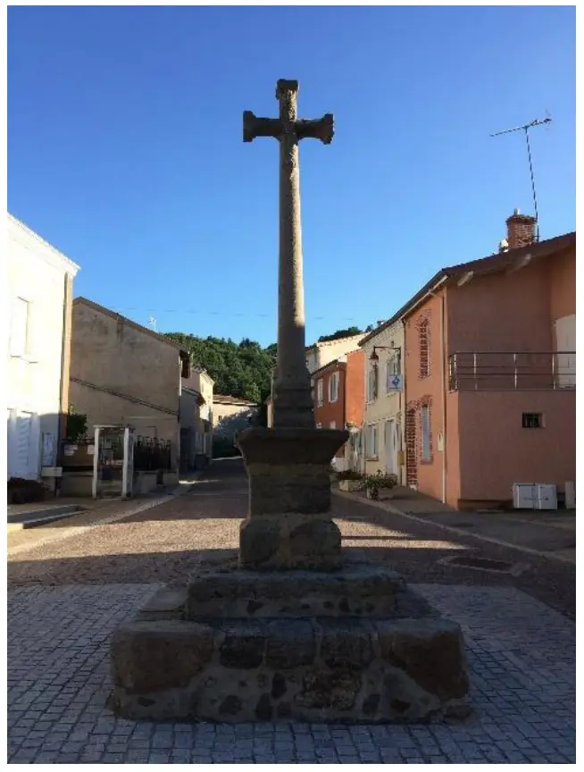 Croix du centre bourg