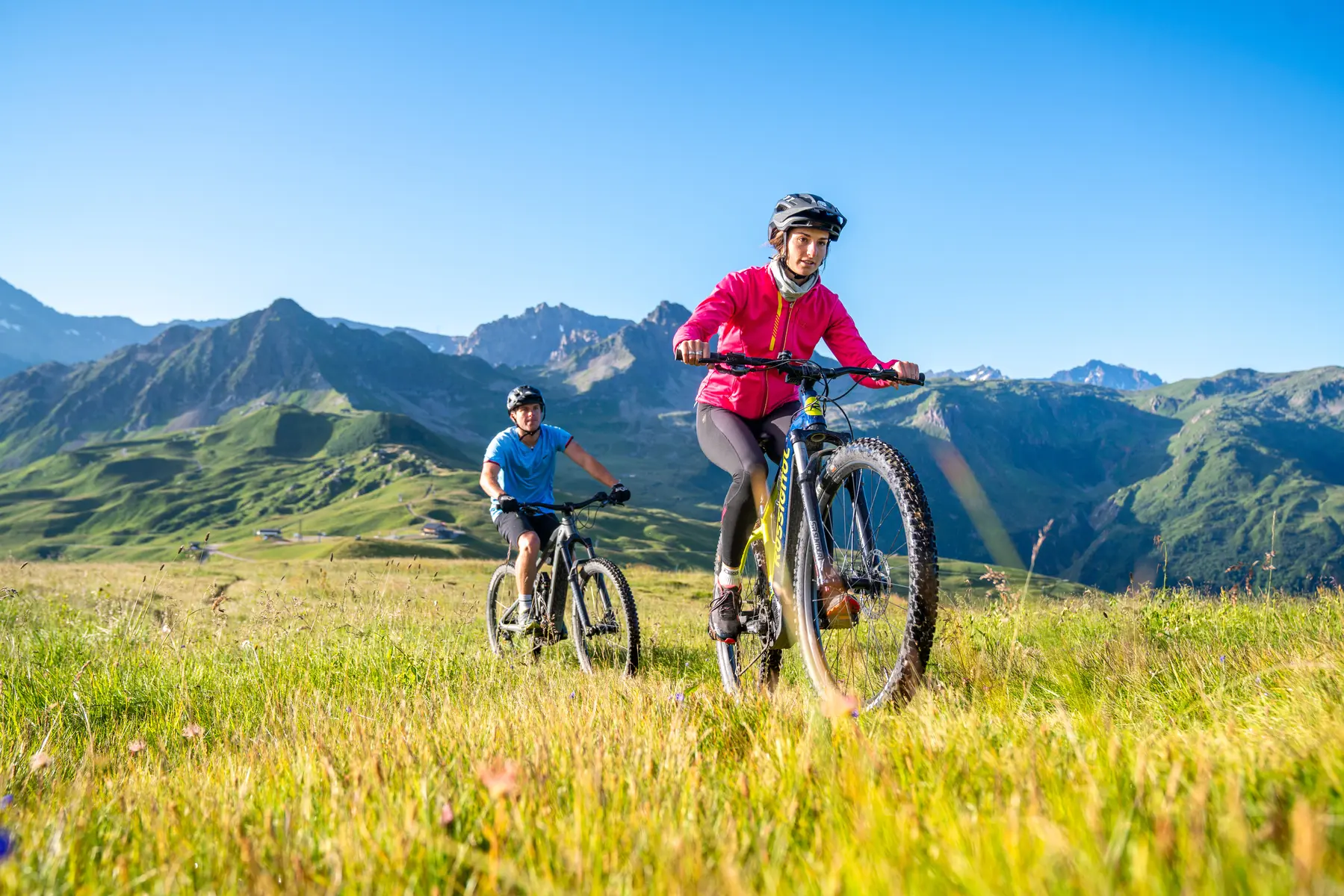 Sur les sentiers des Contamines Montjoie en Fat Bike électrique