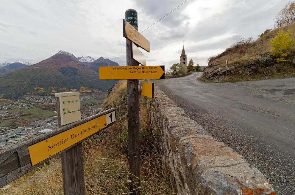 Route de Puy Saint André