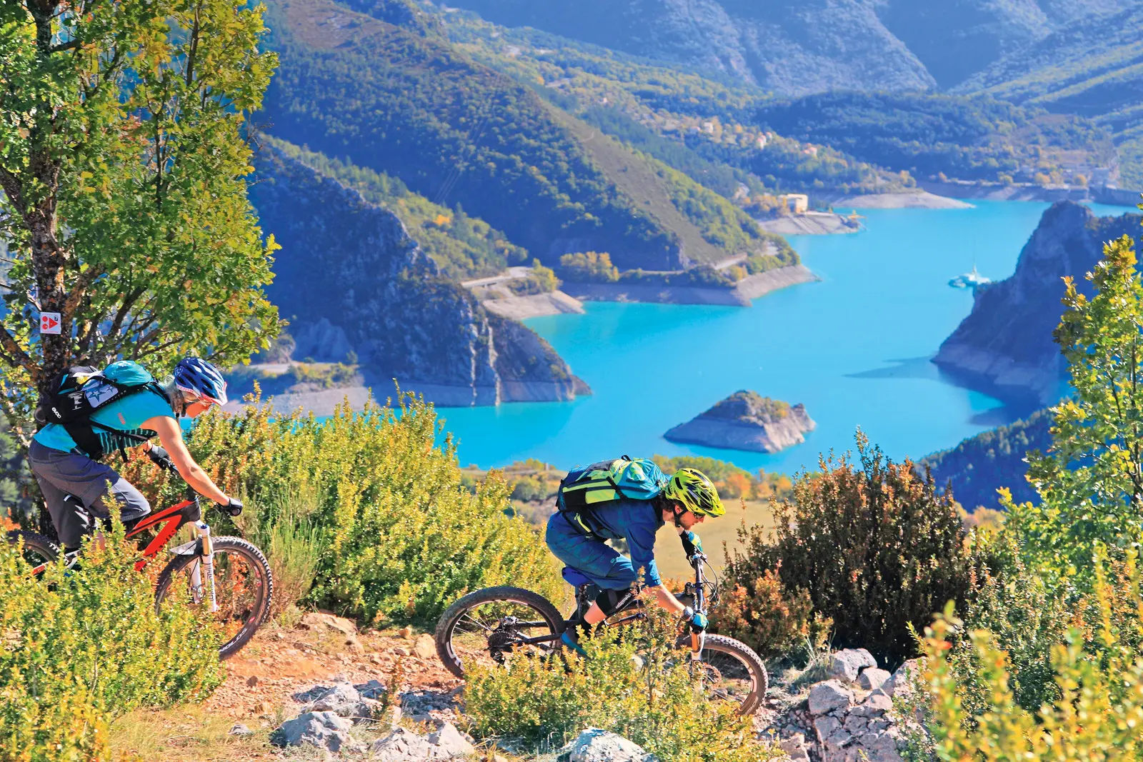 Spectaculaire TransVerdon, au-dessus du Lac de Castillon