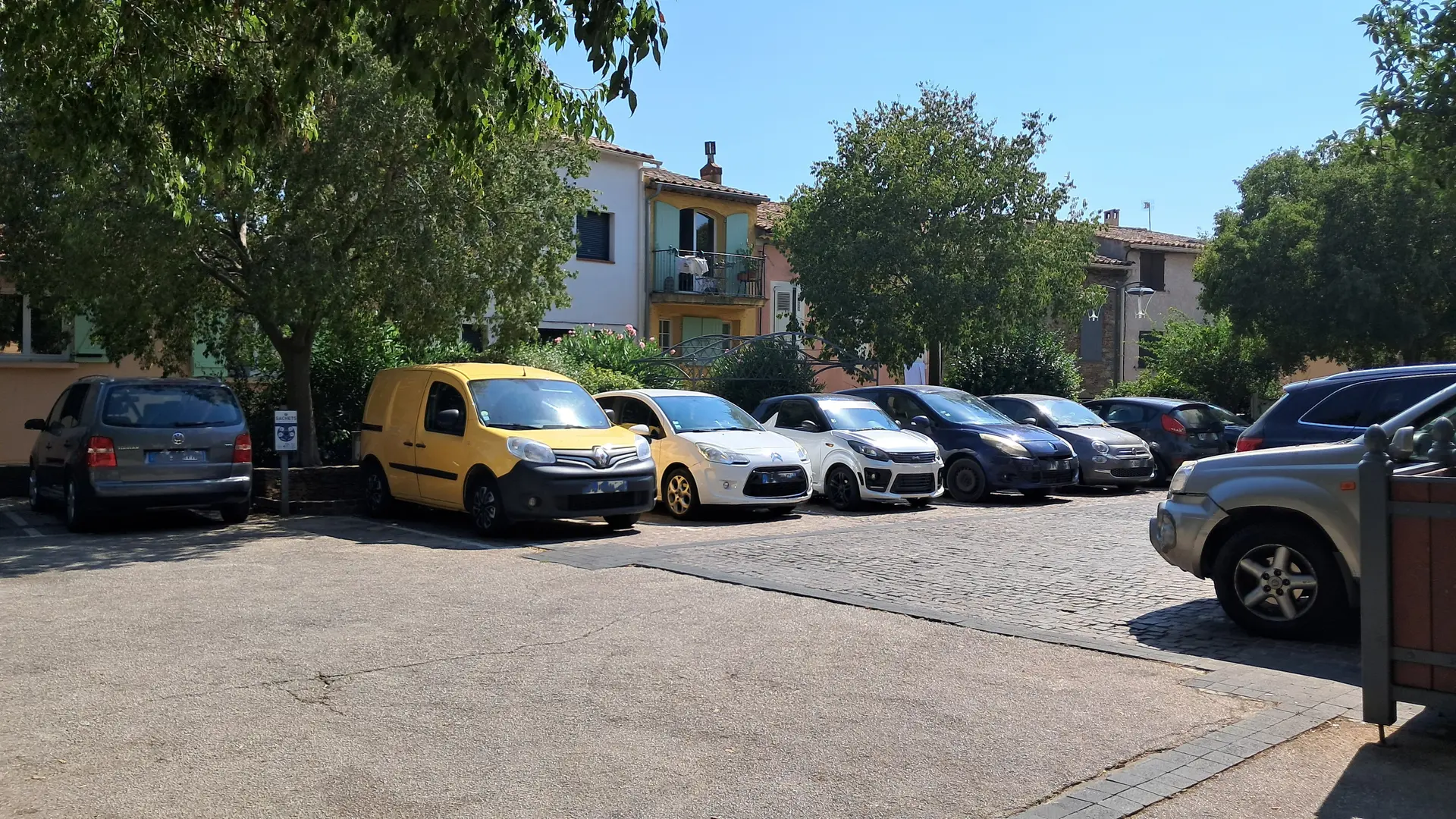 Parking Place Dolet_Cogolin