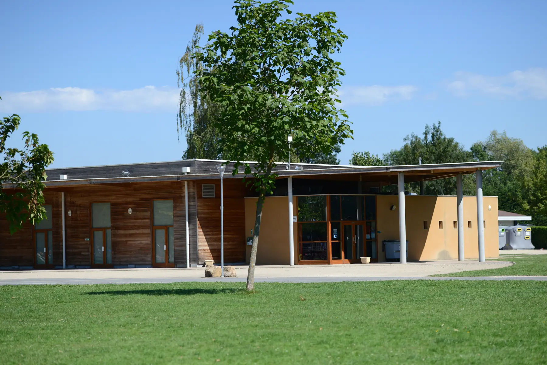 Vue extérieure de la Halle d'animation