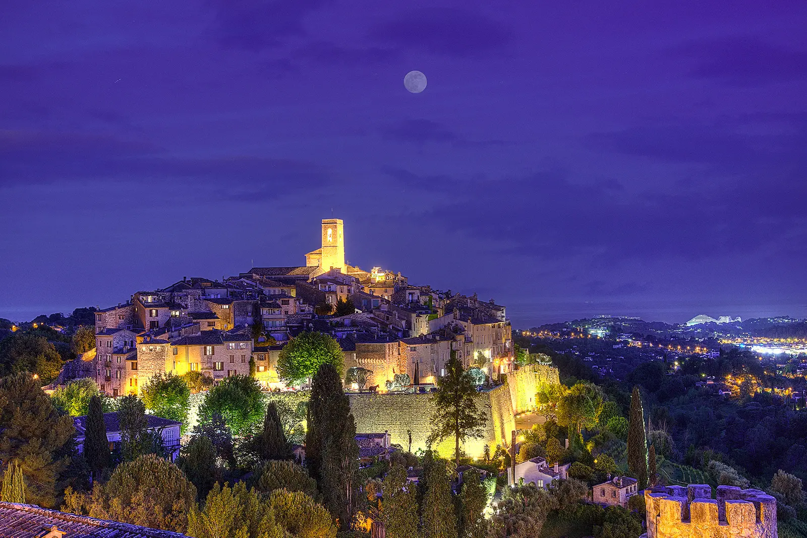 Saint-Paul de Vence de nuit - Elisabeth Rossolin