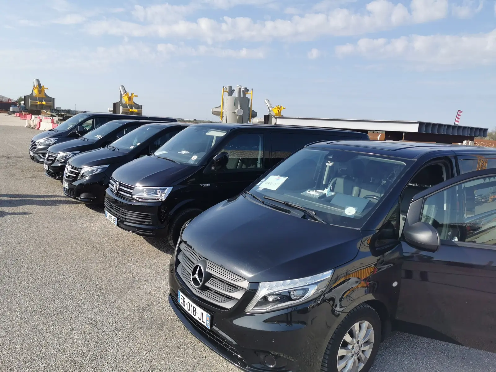 5 vans à Fos sur Mer
