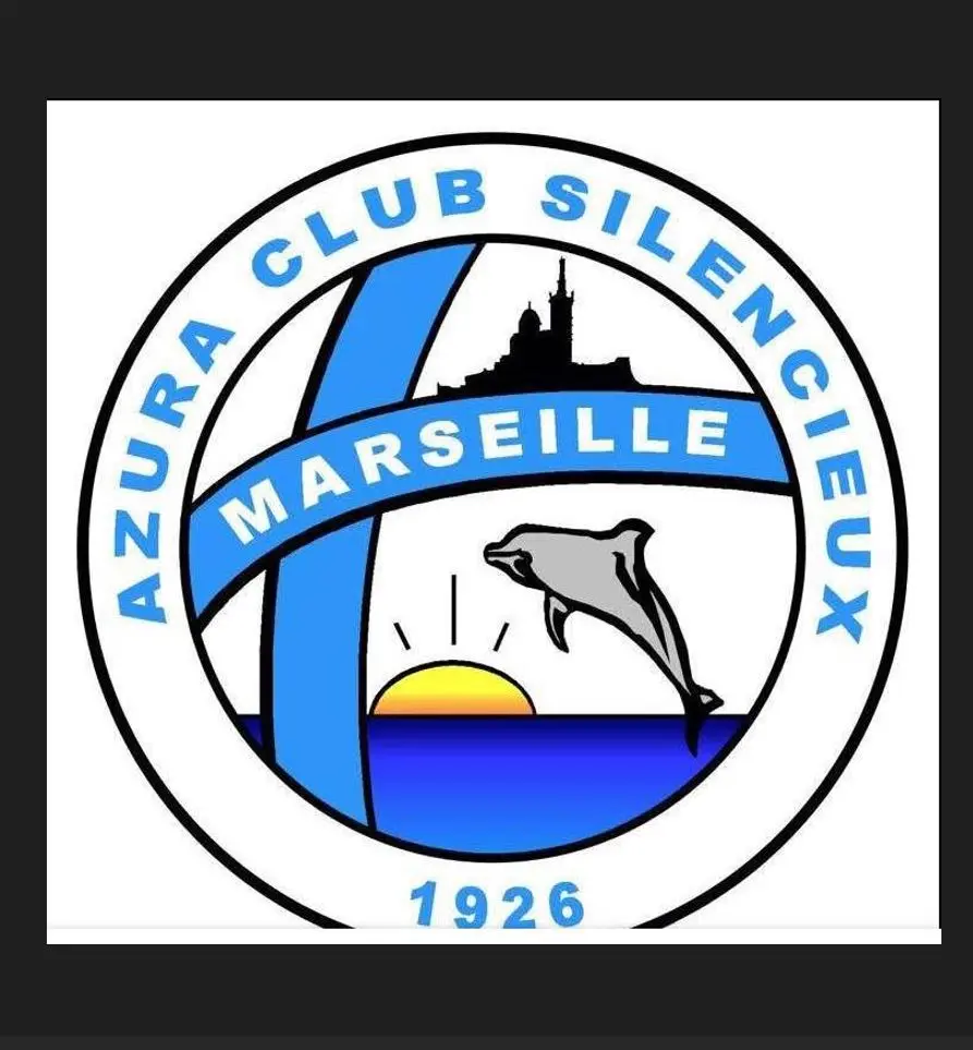 Azura club de foot silencieux