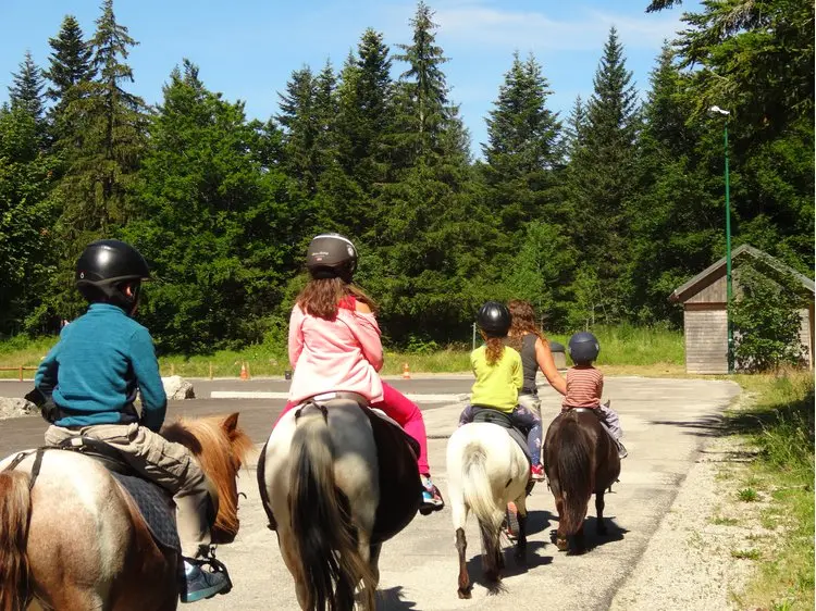 stage poney les écuries de corrençon