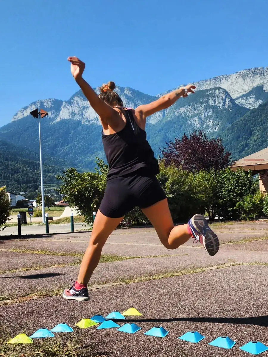 Coaching sportif en groupe à l'extérieur_Doussard