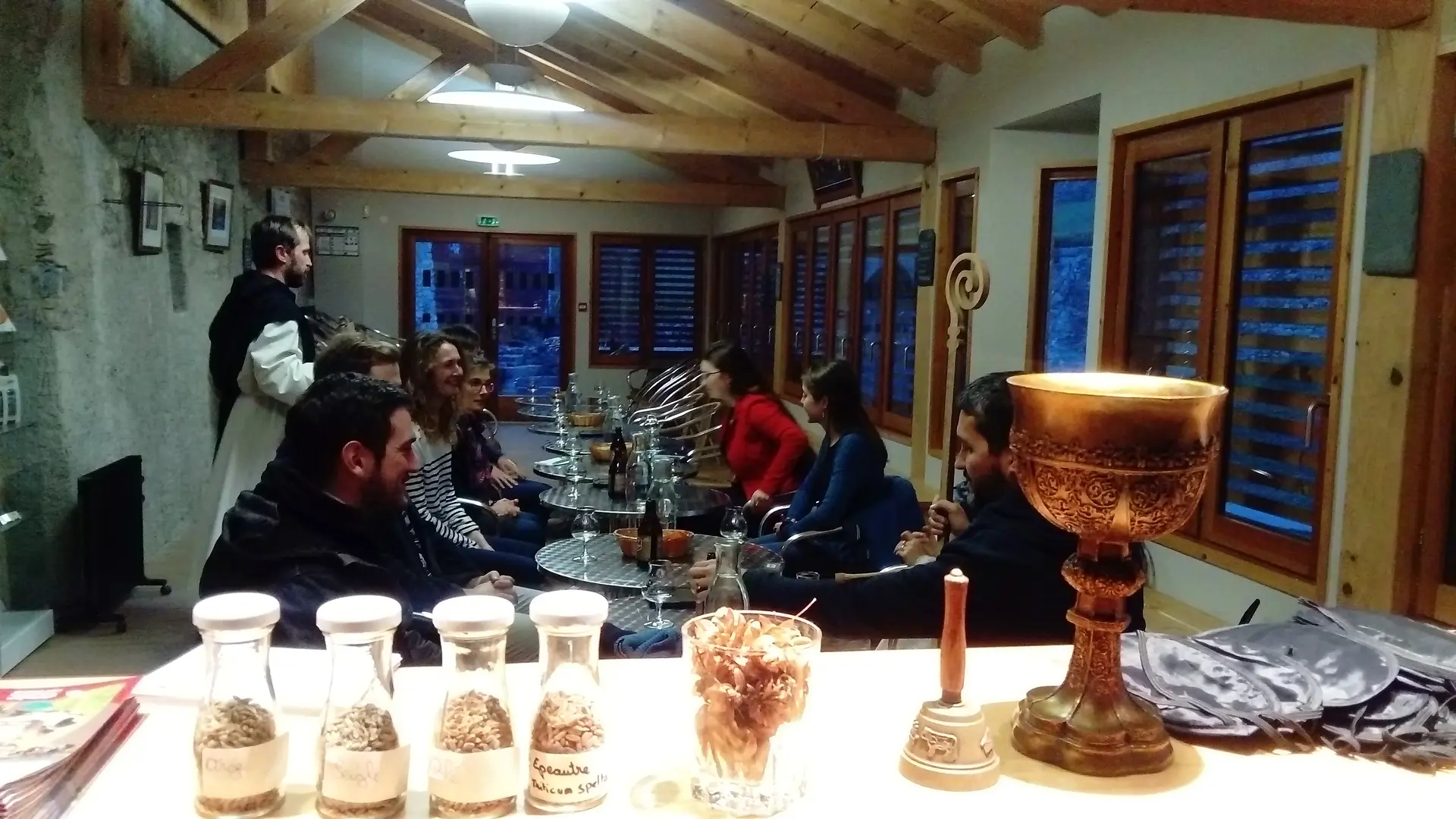 Des moines et des bières à l'Abbaye d'Aulps