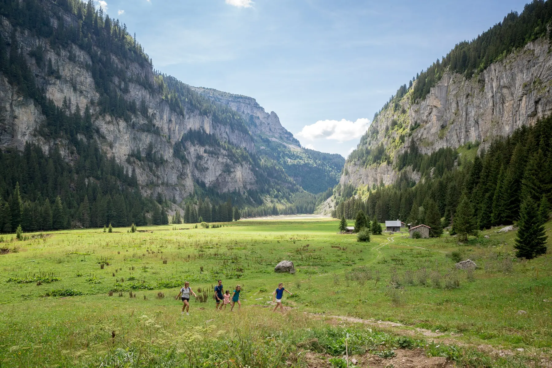 Vue d'ensemble du lac de Flaine