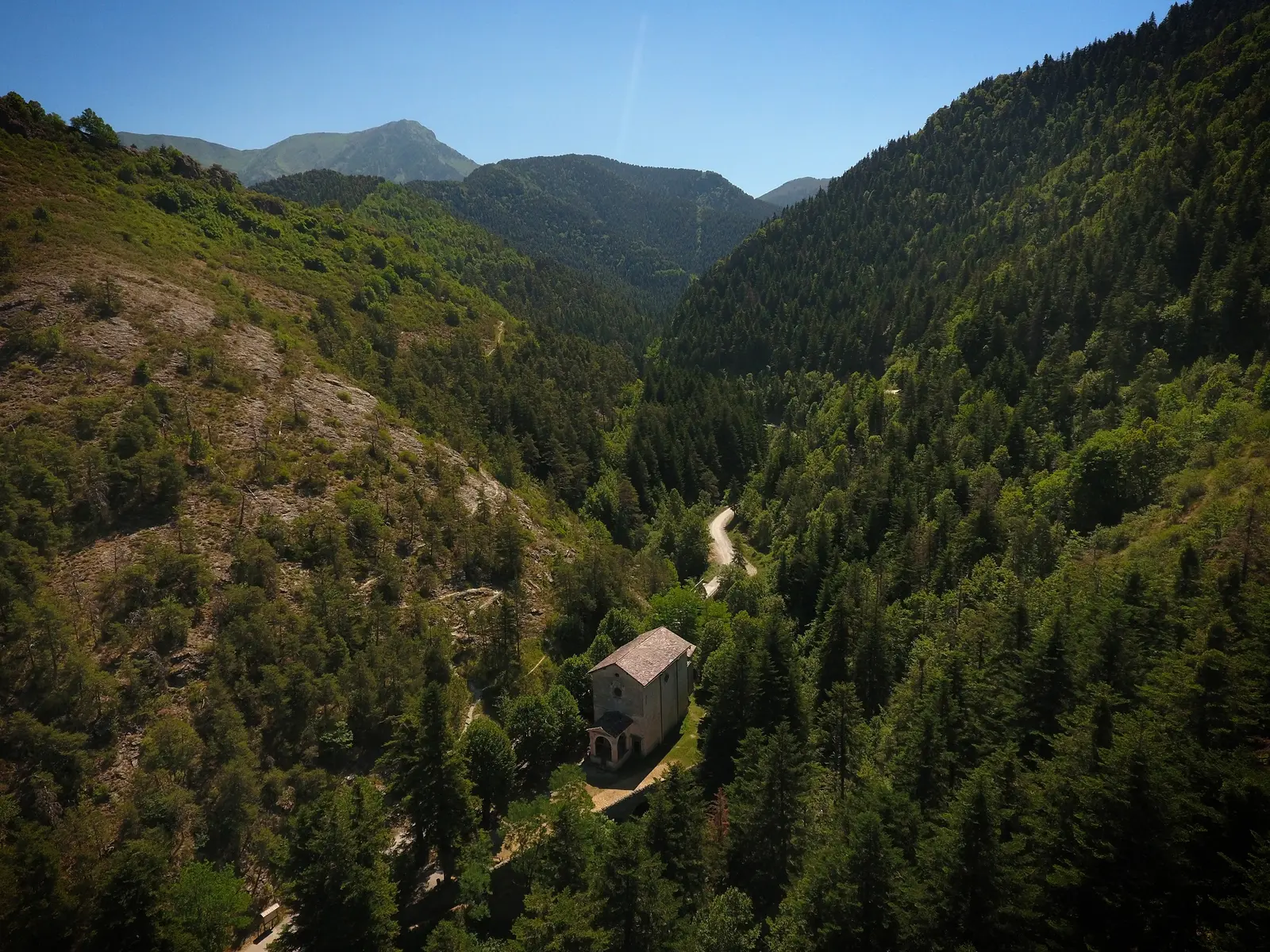 notre dame fontaine et vallon mont noir
