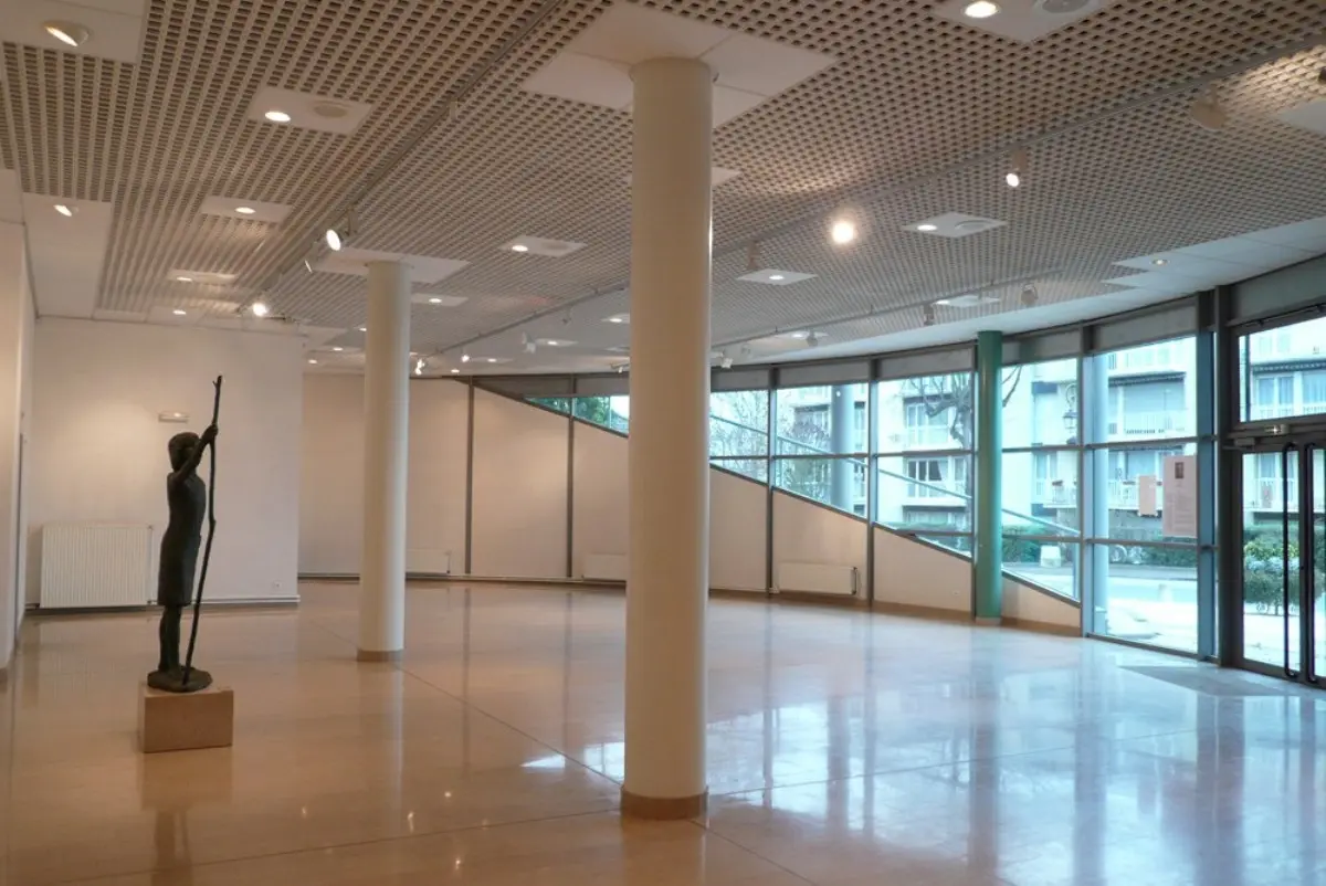 Salle Hubert Yencesse, Chambourcy