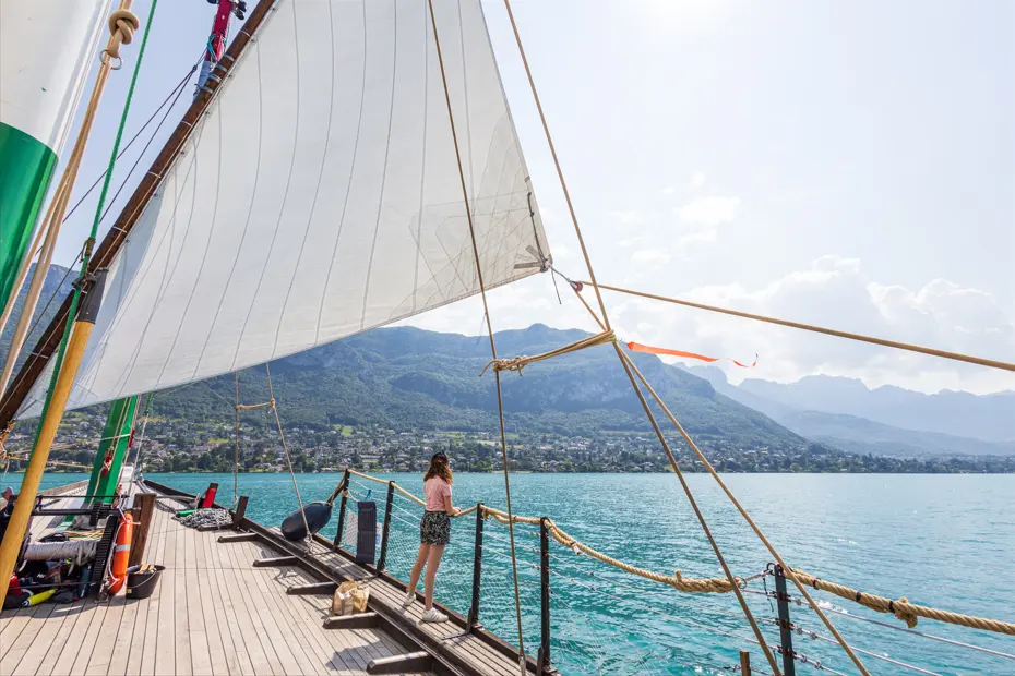 Bon cadeau : escapade sur l'Espérance III au Bout du lac d'Annecy_Doussard