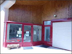 L'entrée de la charcuterie