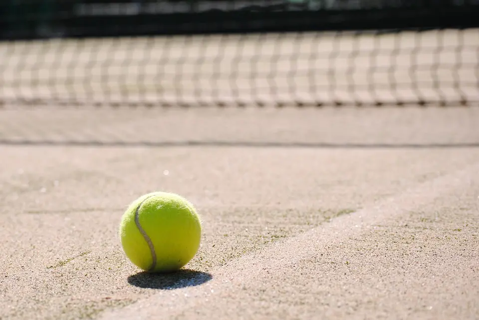 Terrain de tennis - Chenereilles