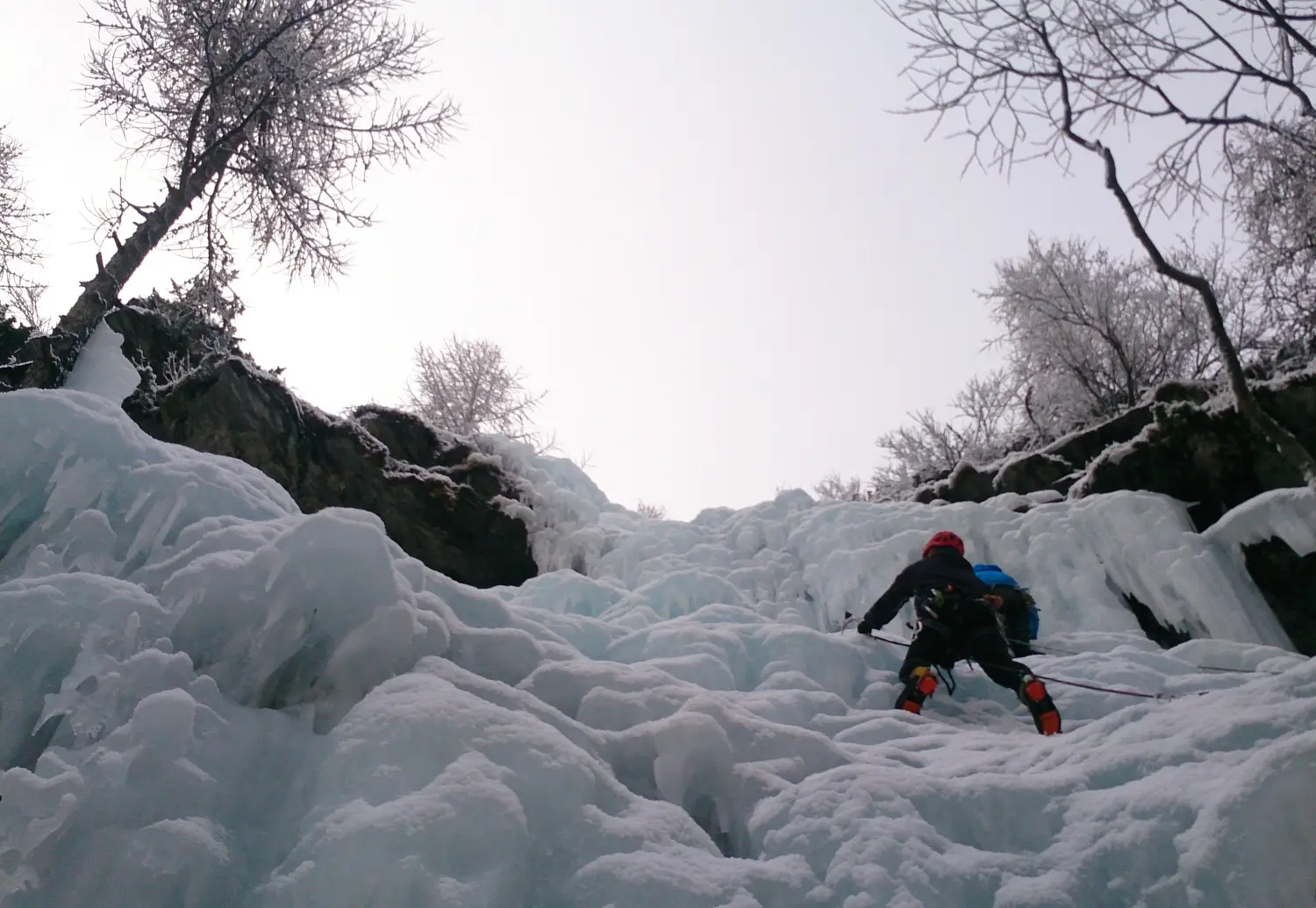 Cascade de glace avec Guides Esprit Montagne