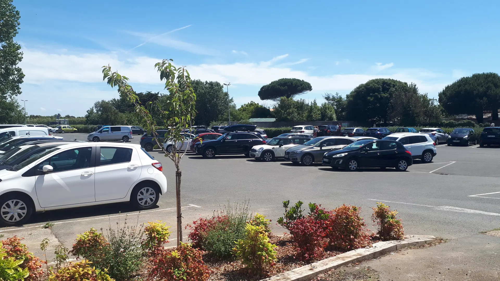 Rue de la Grange parking lot