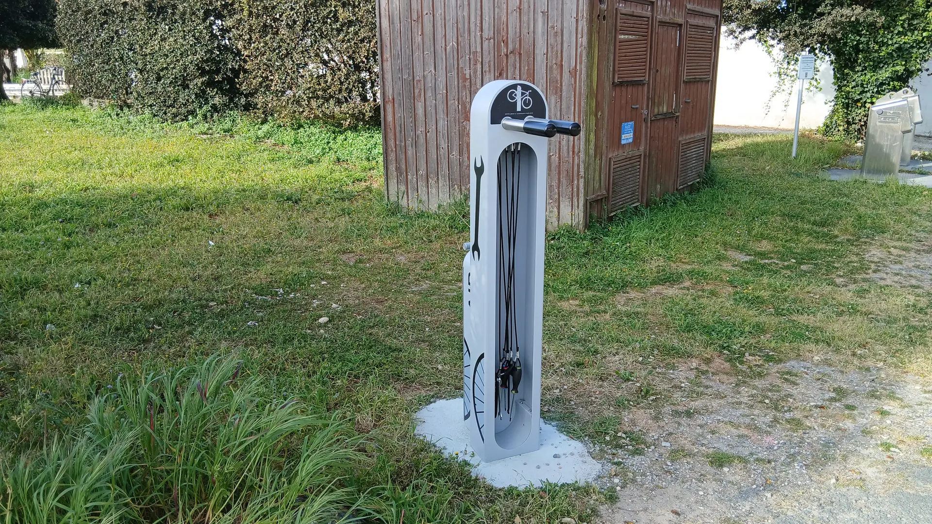 Fahrradreparaturstation in Le Martray