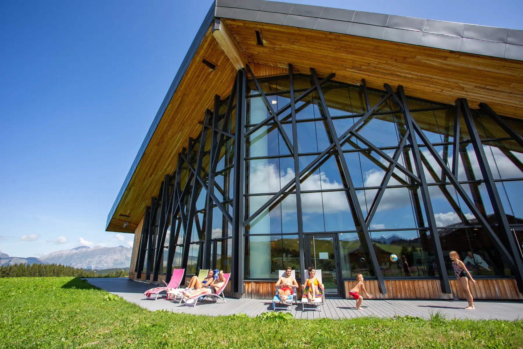 Terrasse solarium avec vue sur les Montagnes