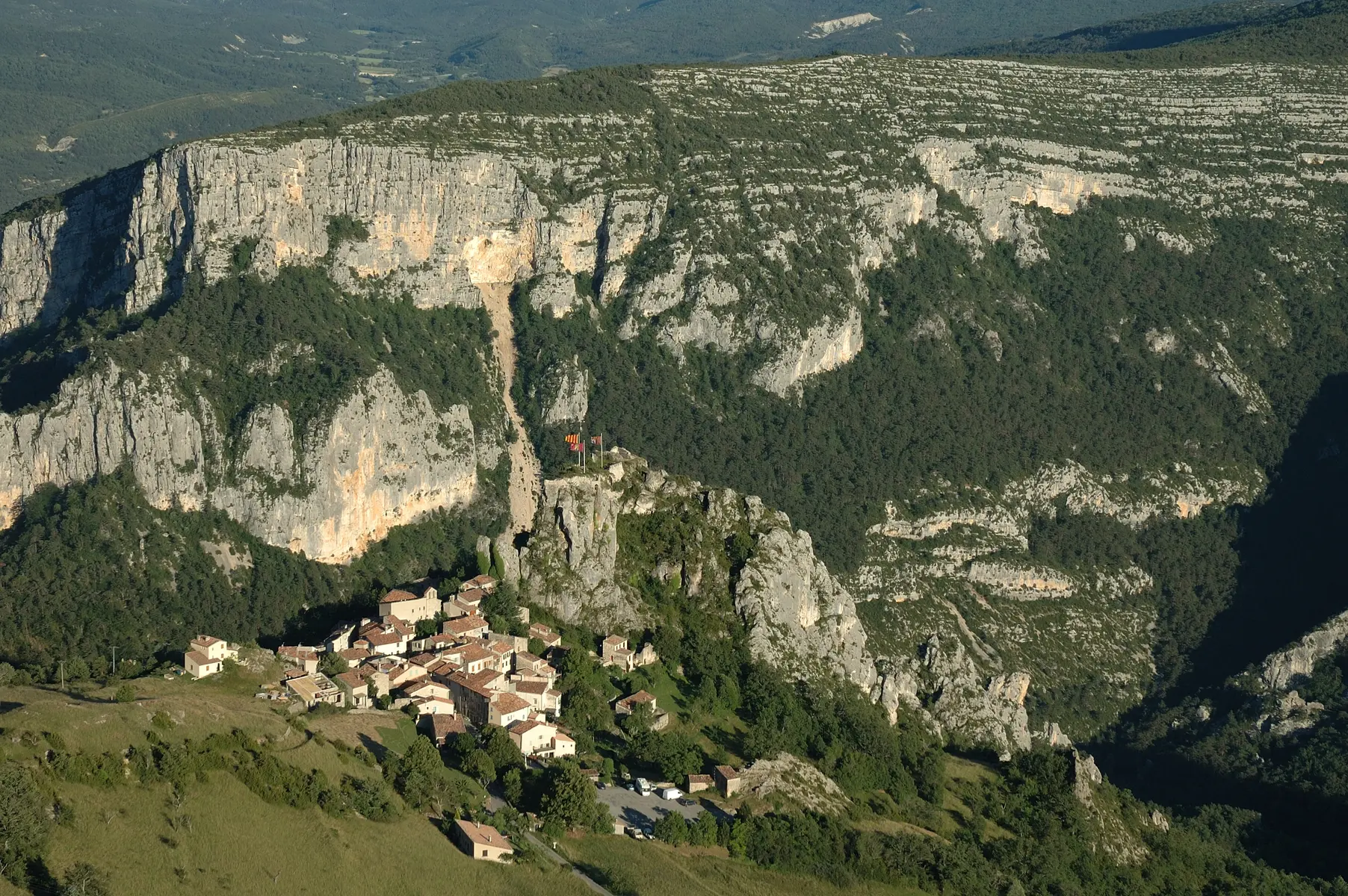 Photo du village de Rougon