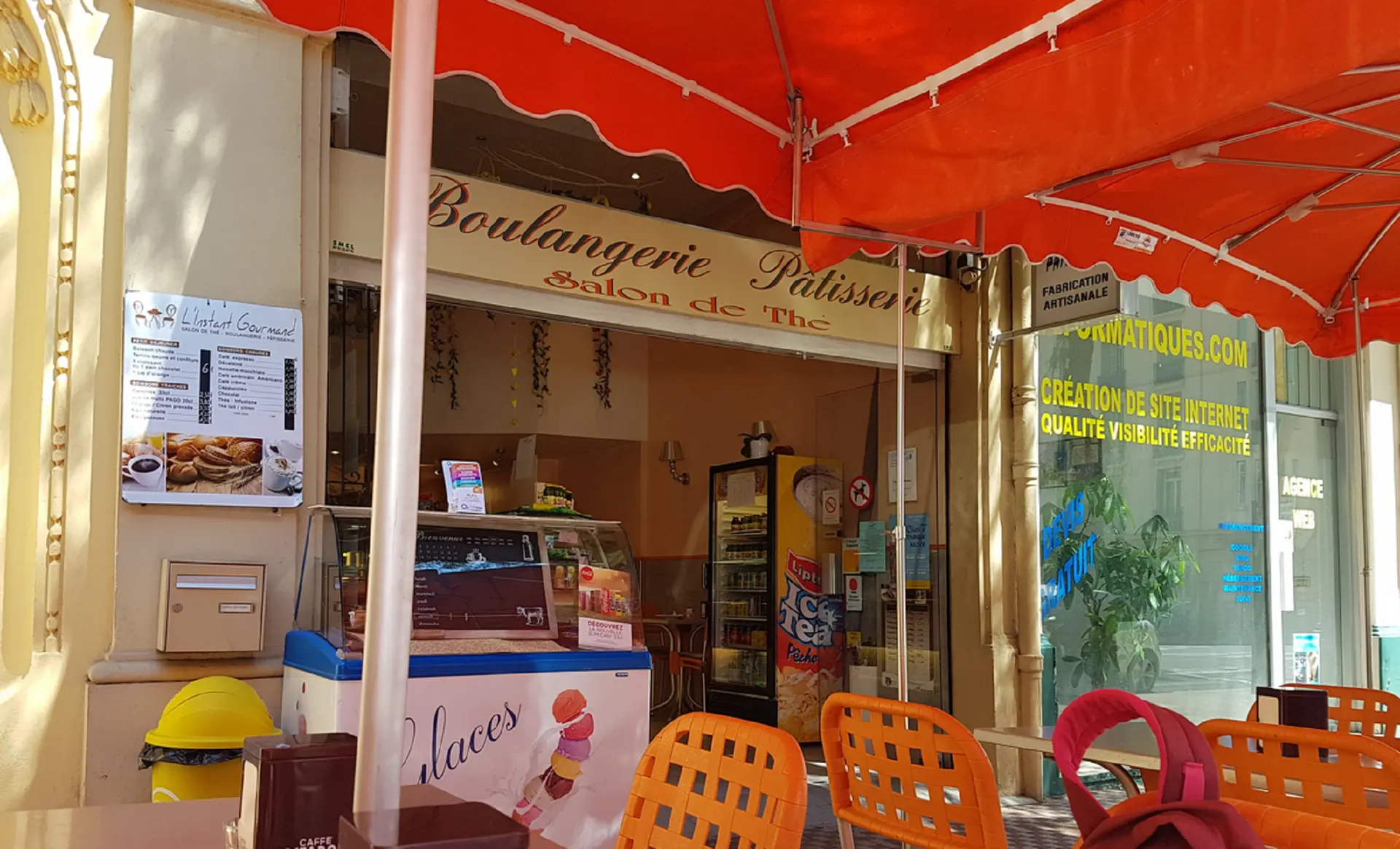 Devanture de la boulangerie pâtisserie l'Instant gourmand