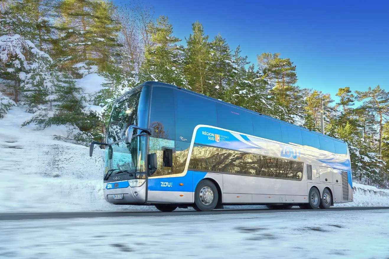 La Neige en Bus
