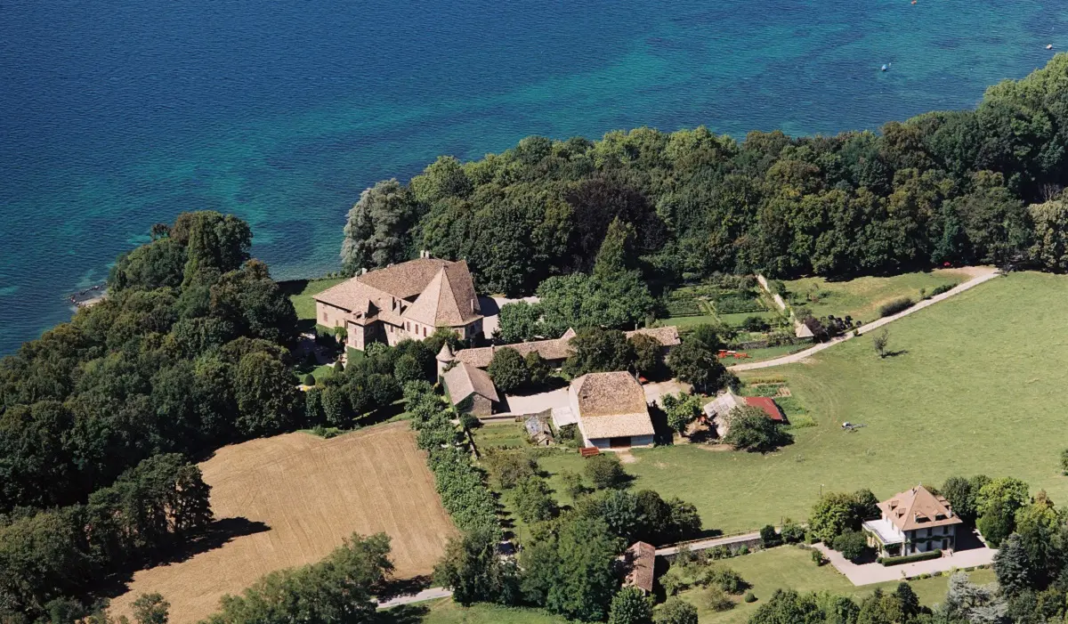 Château de Beauregard vu du ciel