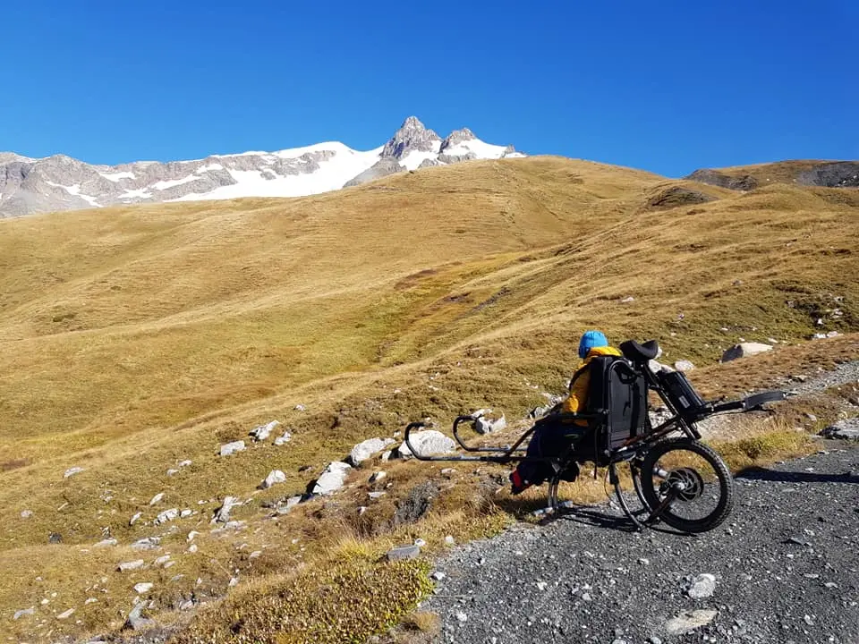 fauteuil tout terrain de randonnée