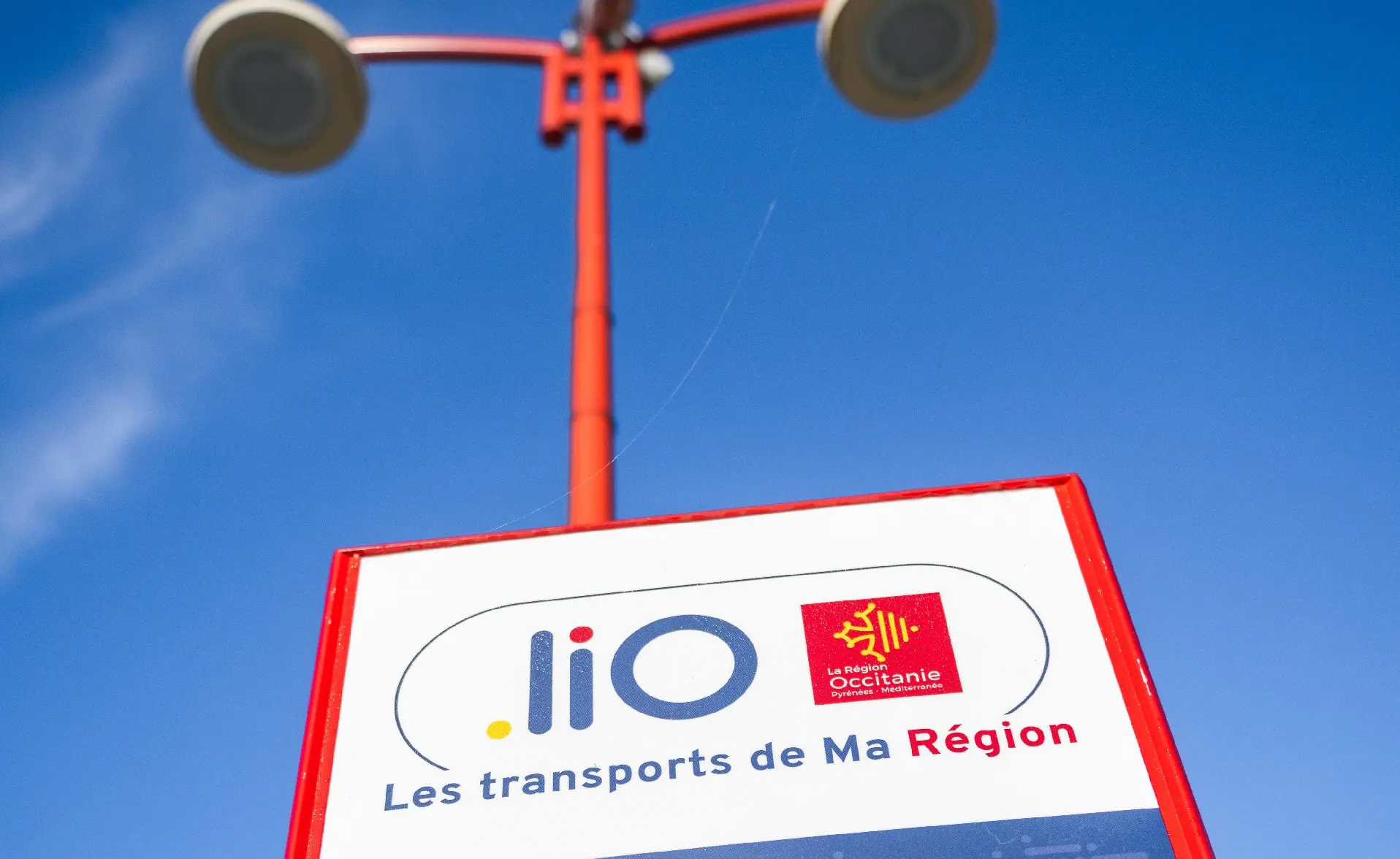 Arrêt de bus Castelmayran