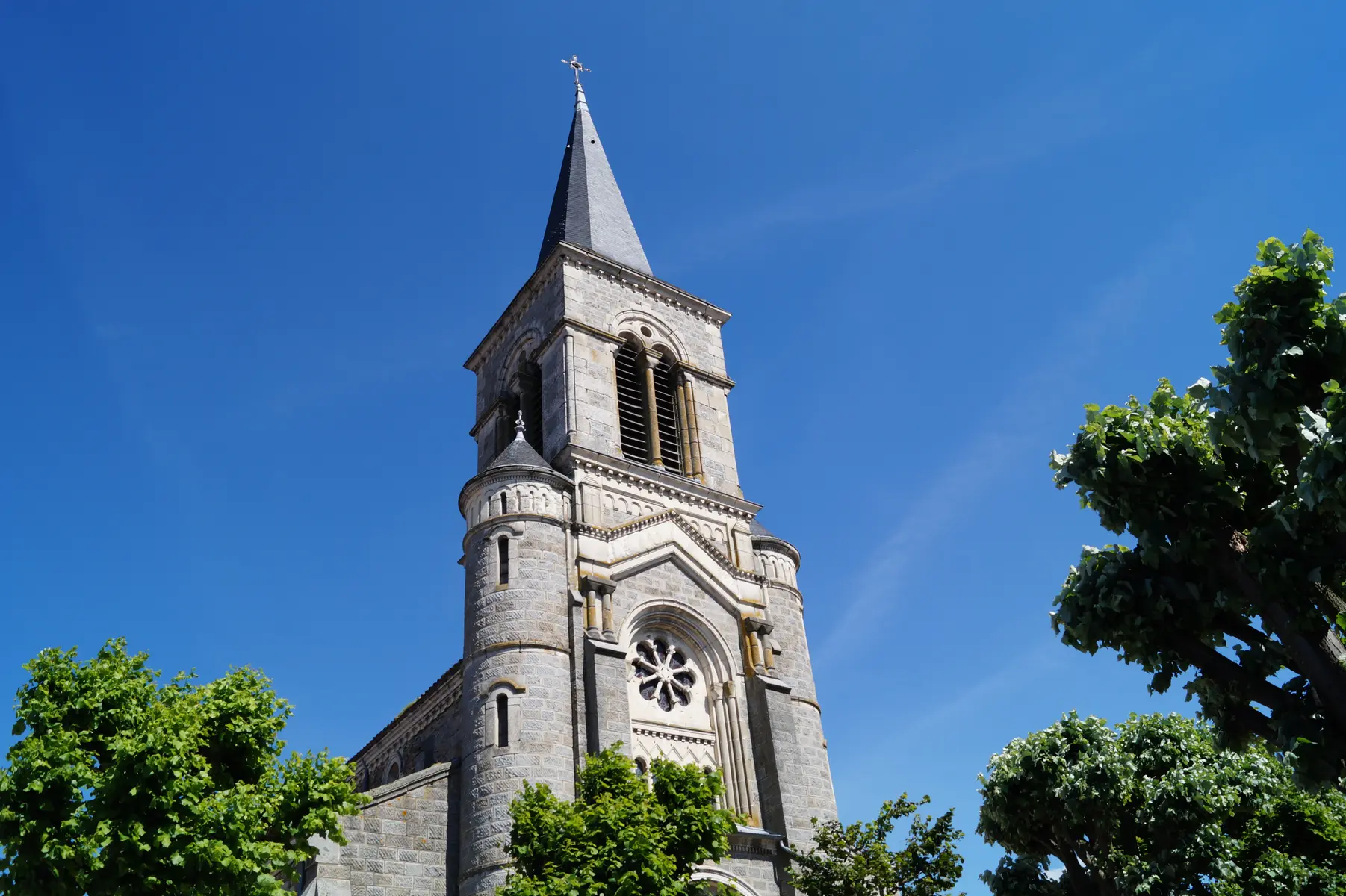 Eglise de Saint-Barthélémy-Lestra