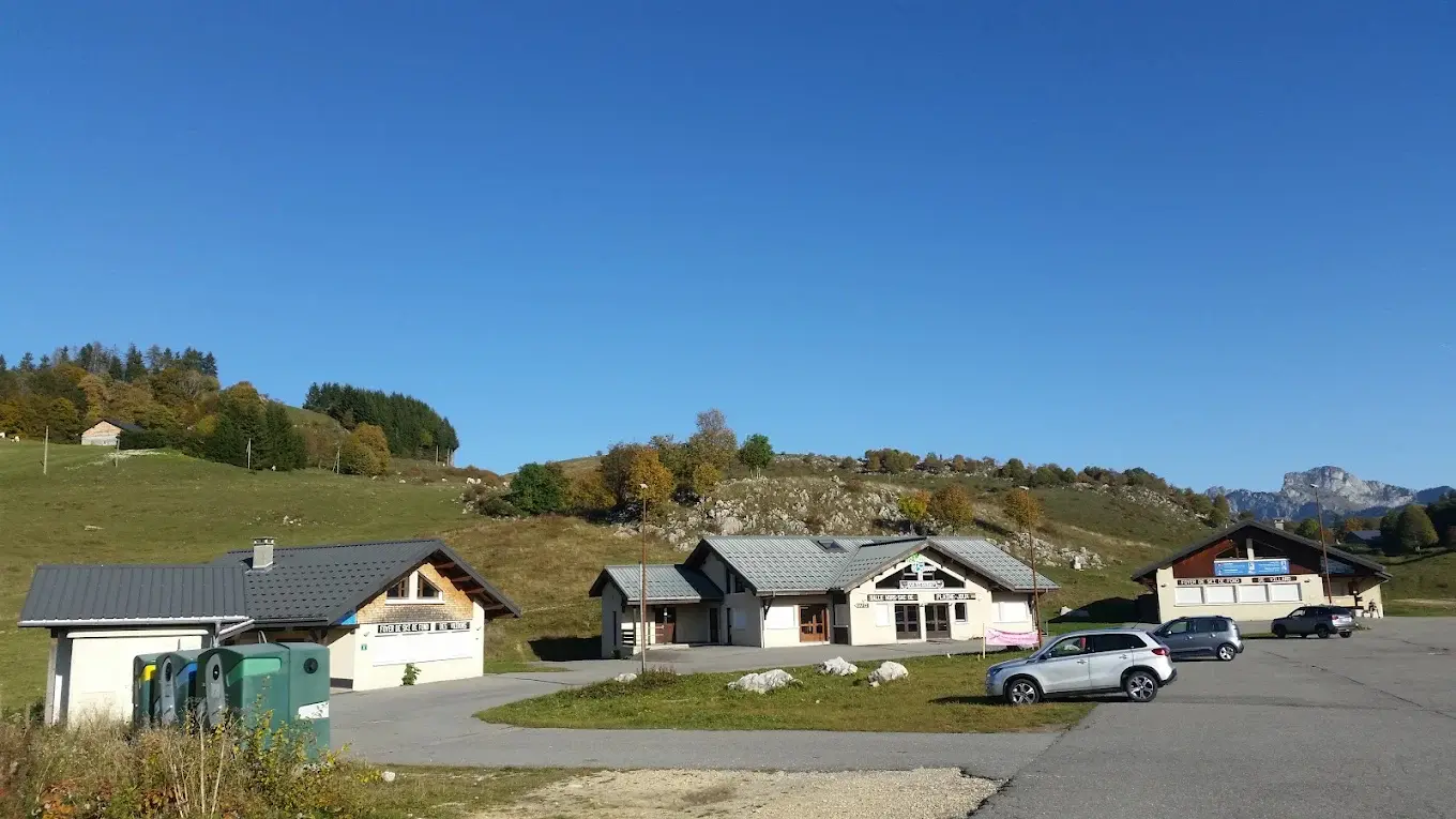 Photo du parking du Plateau de Plaine-Joux à Bogève