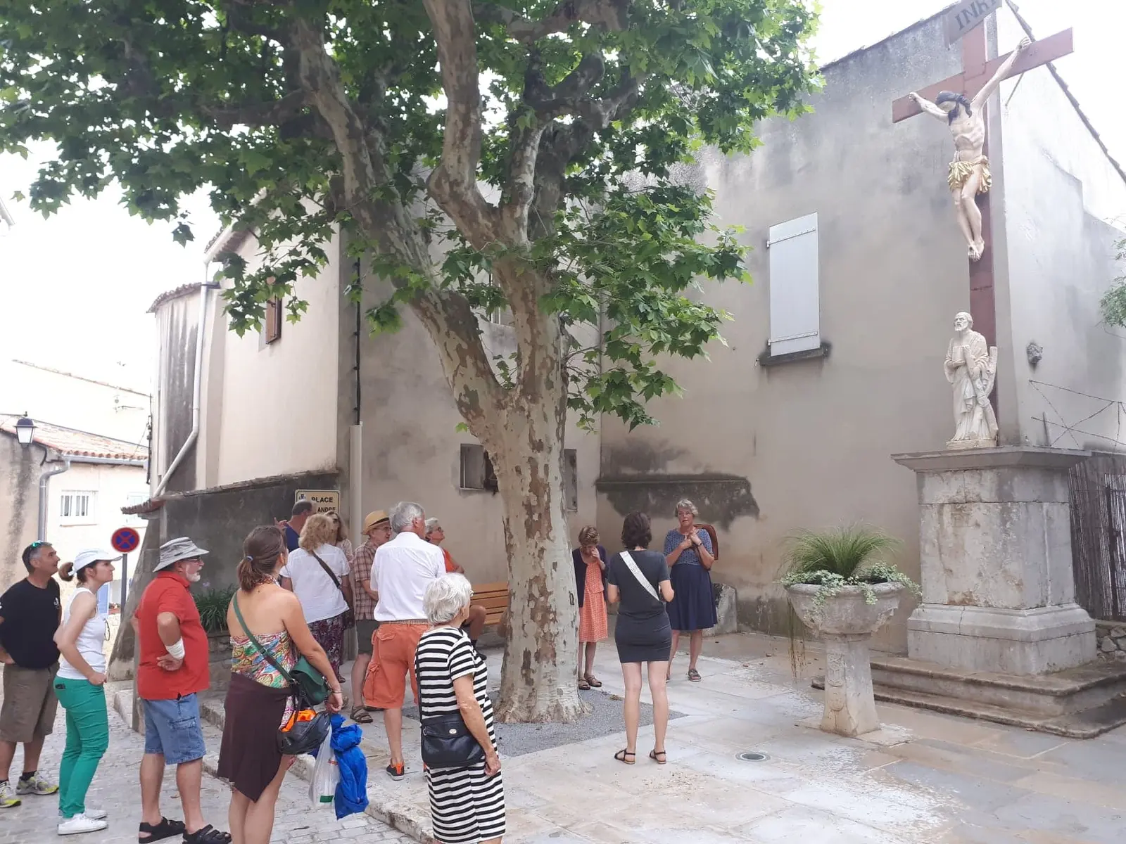 rue Hôpital - Place St André