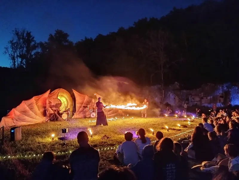Conte et Feu Commarque 13©Camille Lefebvre