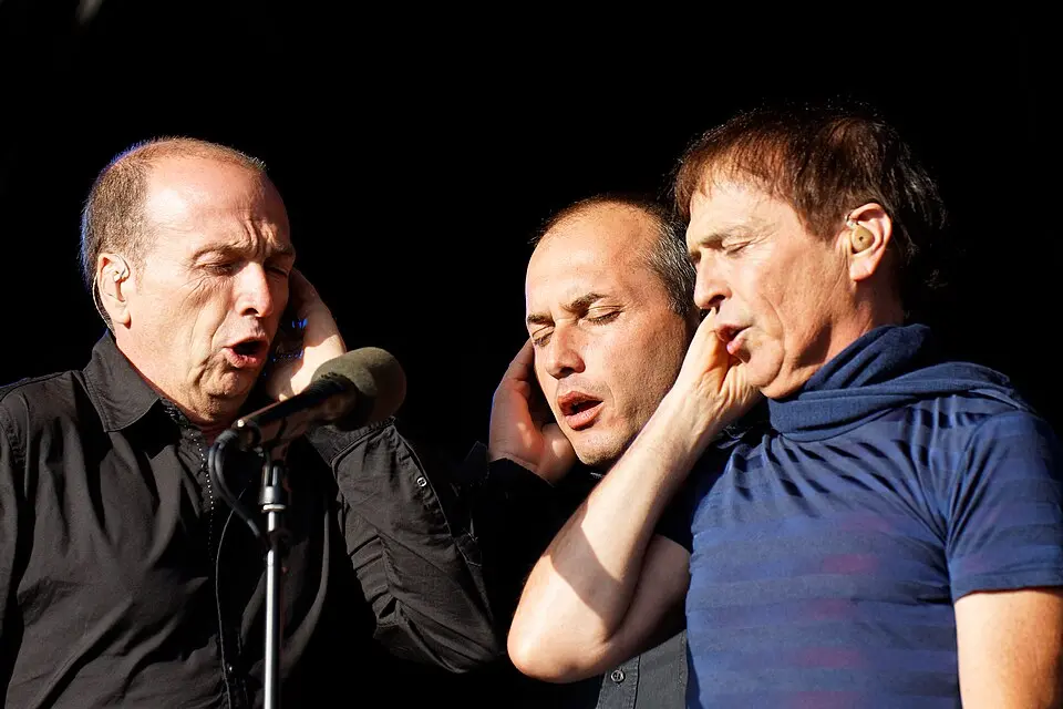 Festival_du_bout_du_Monde_2011_-_I_Muvrini_en_concert_le_6_août-_021