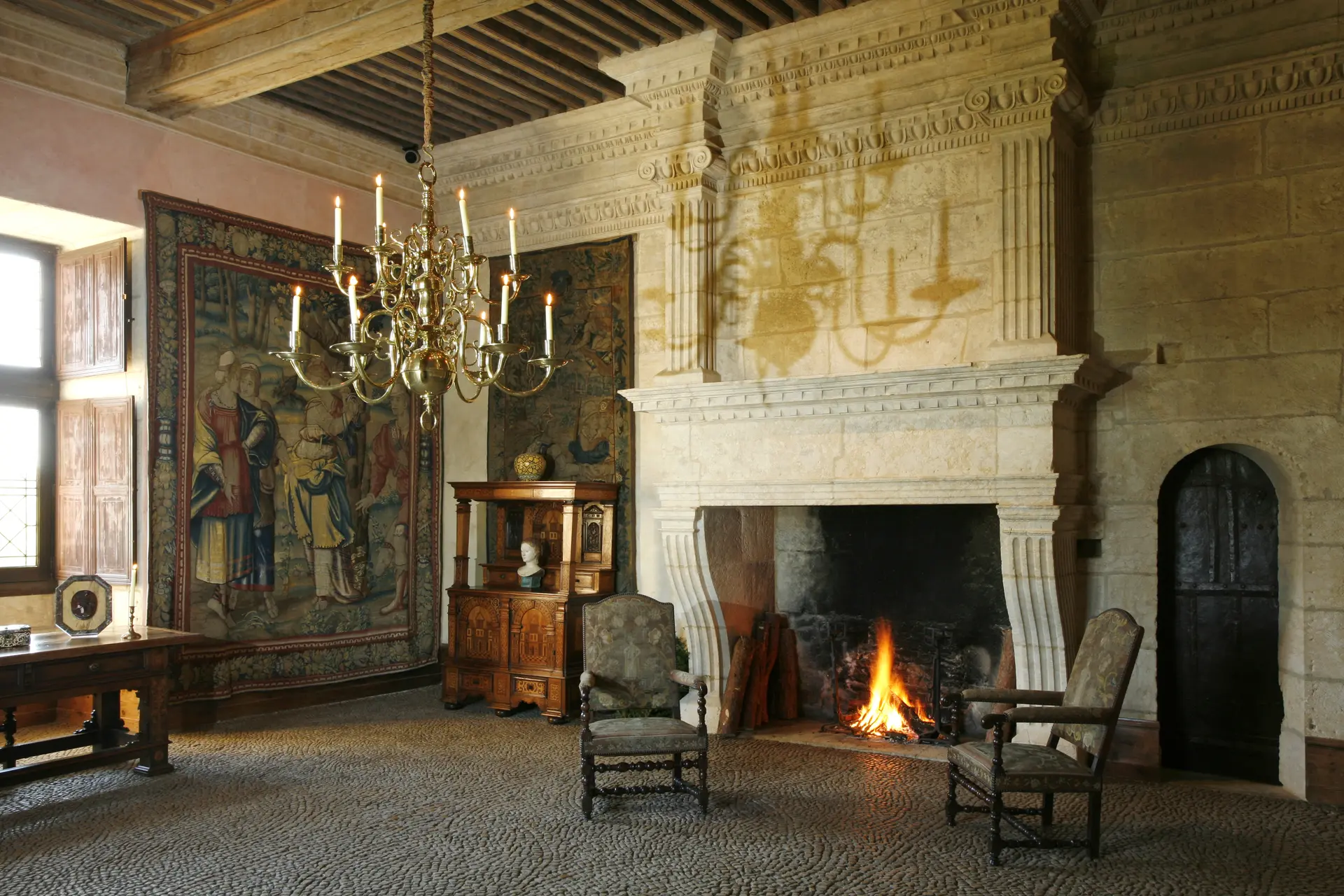 PCU_S.PISE  OMBRE CHMINEE_Château de losse_Thonac_septembre 2006©Eric-Sanders