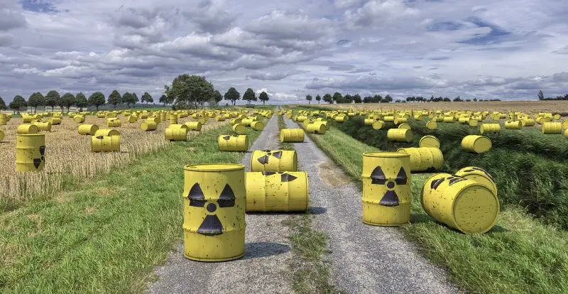 nuclear-waste-1471361_1280©Dirk Rabe de Pixabay