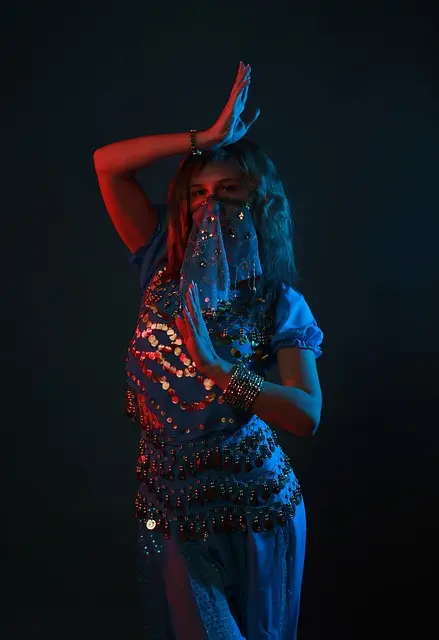 dancer-7755277_640