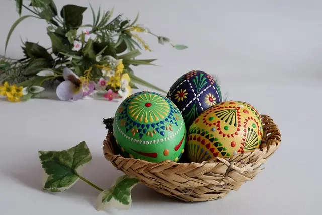 easter-eggs-