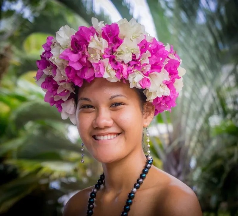 floral-head-dress©Michele Raponi