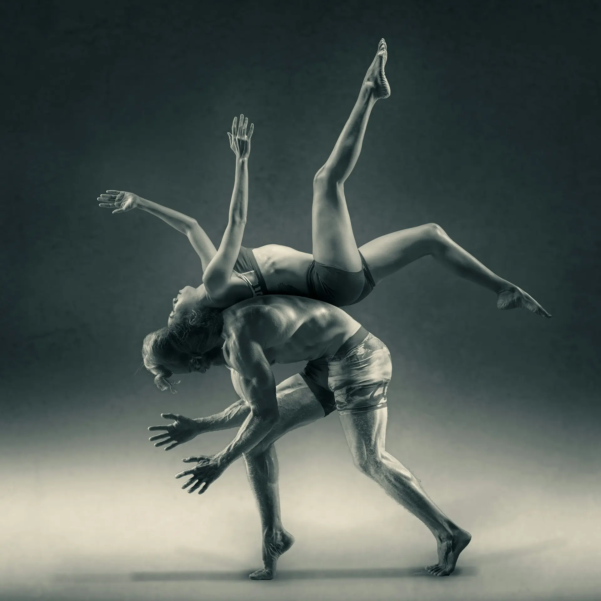 robert-collins-DrUguS1oBGU-unsplash