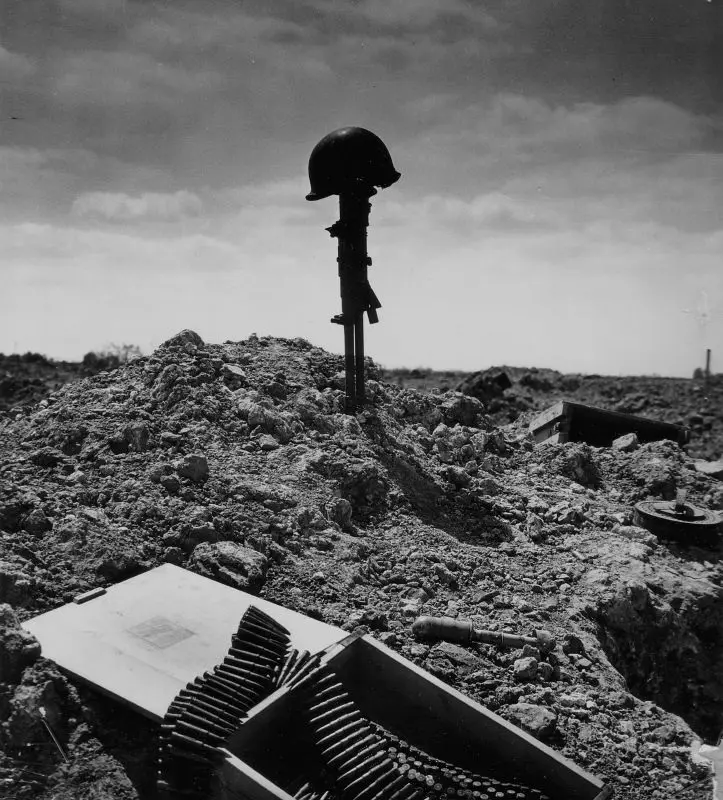 soldiers-grave©Wikilmages de pixabay